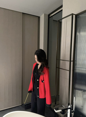 mmm collection 显白红色经典口袋款小香针织开衫女宽松时髦外套