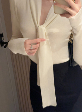 mmm collection 娇俏优雅系带v领亲肤毛衣女秋针织上衣打底衫内搭