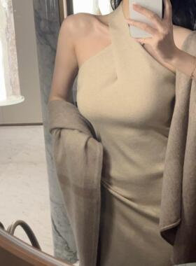 mmm collection 露肩挂脖显身材修身包臀针织连衣裙女秋冬内搭裙