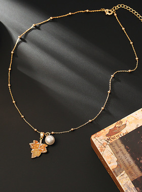 STINA复古渐变水晶枫叶珍珠超闪