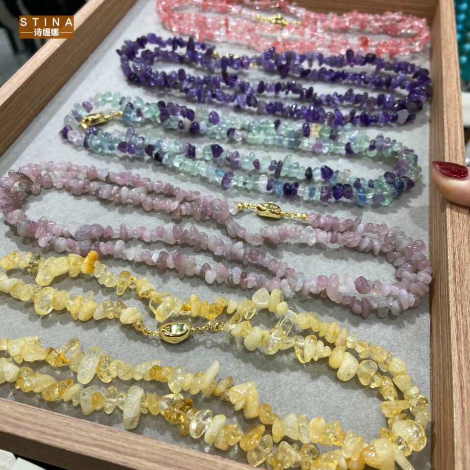 STINA天然水晶不规则碎石项链风