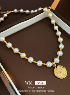 STINA真金电镀人像圆牌珍珠项链