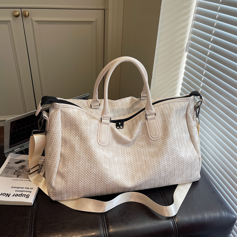 高级感软皮旅行包大容量手提斜挎两用出差旅游行李包男女登机包潮