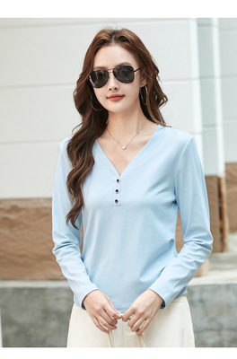 2025新款V领纽扣长袖T恤女宽松显瘦短款正肩打底衫内搭上衣