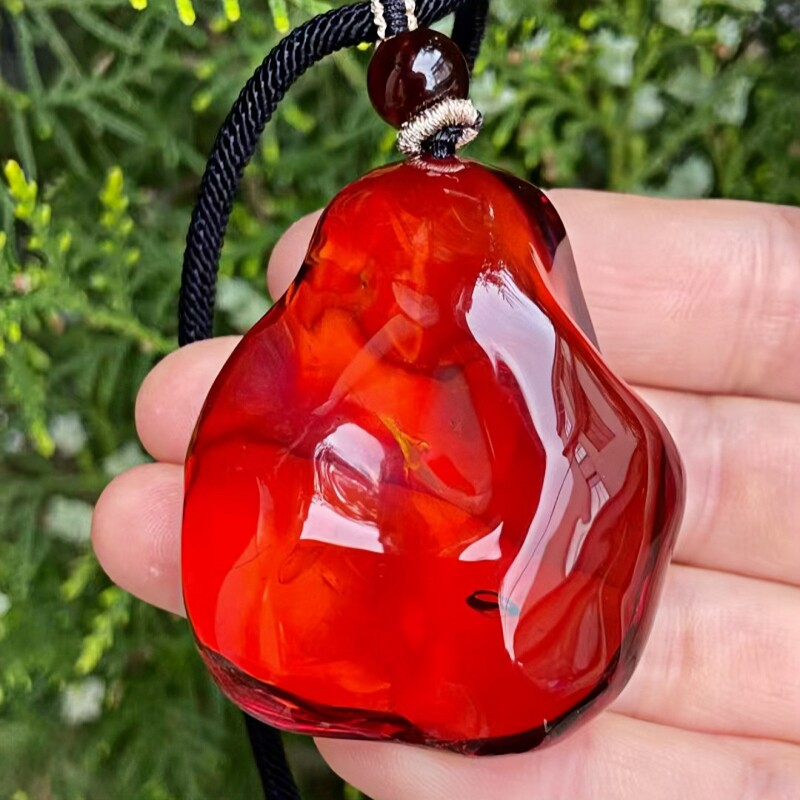 正品天然缅甸琥珀老矿樱桃红血珀随形原石挂件毛衣链文玩珠宝饰品