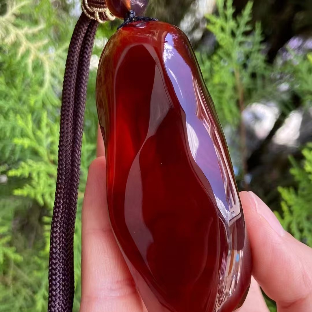 正品天然缅甸琥珀高品质血珀随形吊坠挂件文玩时尚孤品珠宝饰品