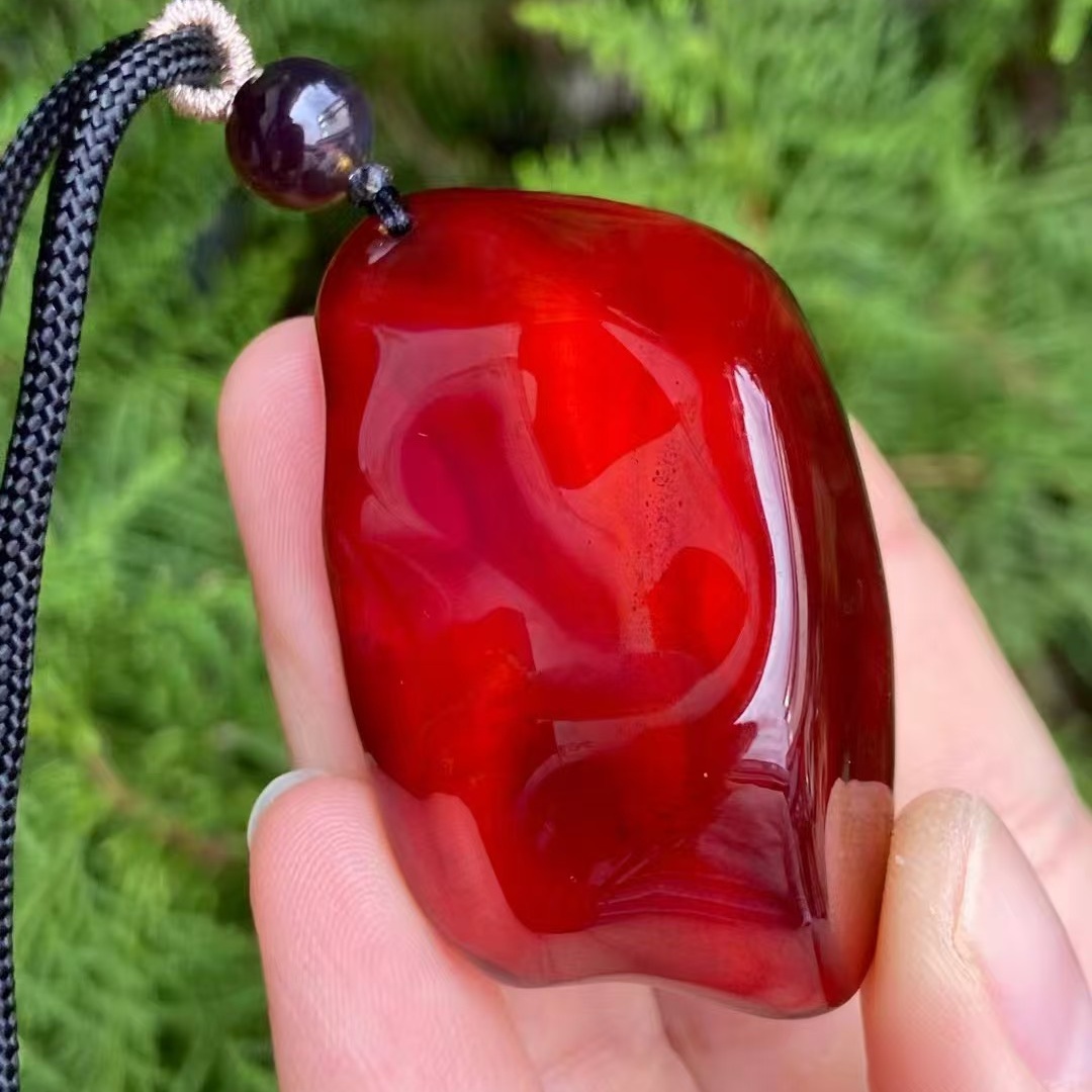 正品天然缅甸琥珀精美血珀随形吊坠毛衣链文玩百搭时尚珠宝饰品