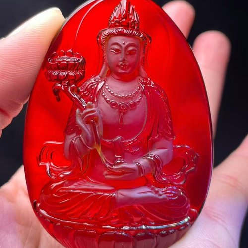 正品天然缅甸琥珀精品干放血珀大势至菩萨吊坠文玩工艺珠宝饰品