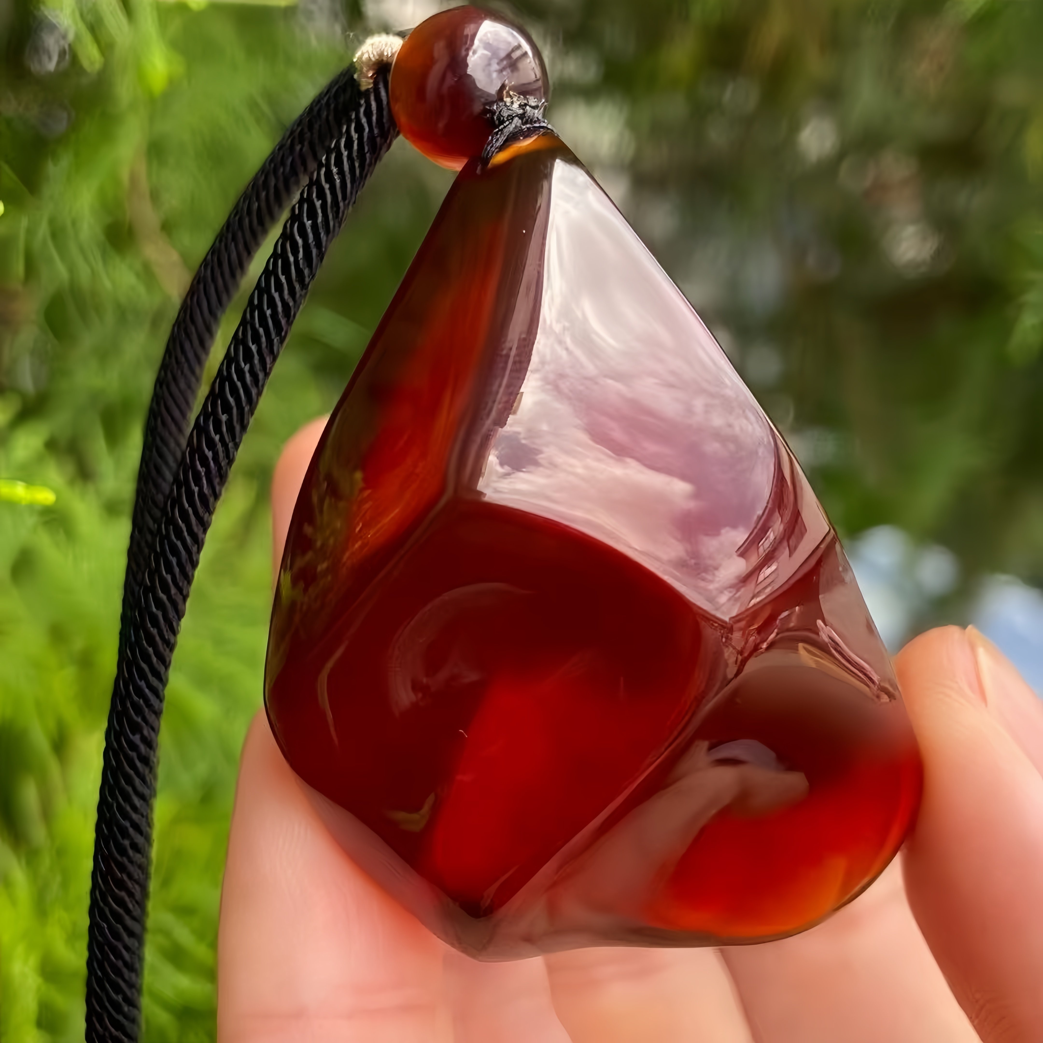 正品天然缅甸琥珀高品质血珀随形吊坠毛衣链文玩时尚百搭珠宝饰品