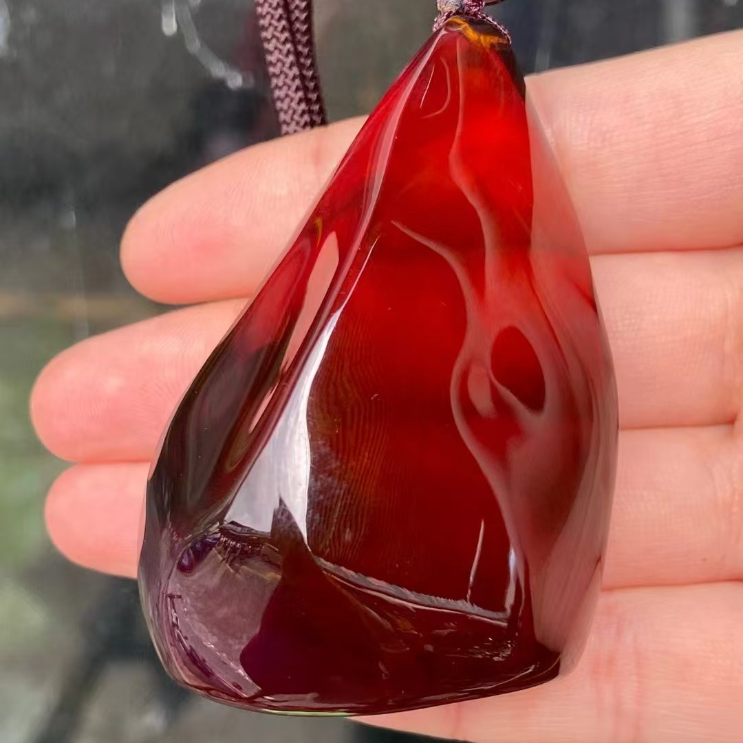 正品天然缅甸琥珀高品质血珀随形吊坠把件文玩百搭时尚珠宝饰品