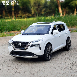 32尼桑奇骏SUV合金越野汽车模型仿真金属车摆件声光男孩玩具车