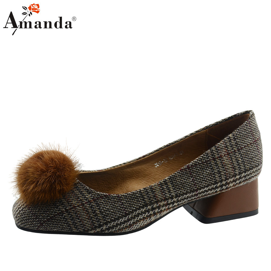艾曼达春秋新款中跟鞋时尚毛球球格力布圆头单鞋韩版花色浅口女鞋