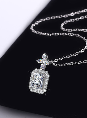 s925银吊坠1克拉雷迪恩切莫桑钻项链女时尚轻奢长方型吊坠锁骨链