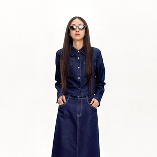 林乔芝2025年秋季 复古牛仔短外套休闲百搭气质翻领夹克上衣 新款