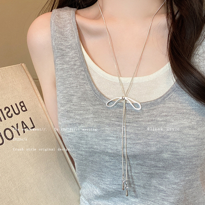 蝴蝶结吊坠抽拉项链女款韩系长款装饰毛衣链银色百搭t恤配饰穿搭