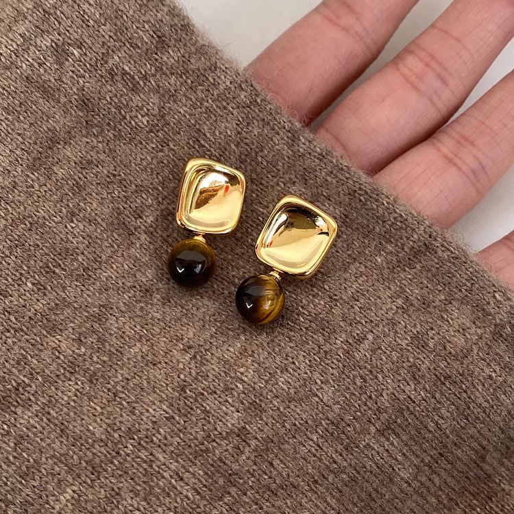 复古虎眼石拉德耳钉秋冬新款气质耳饰小众设计百搭高级耳环