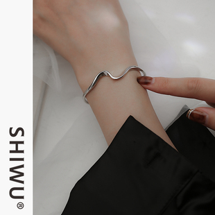 莫比乌斯扭曲波浪银手镯女小众设计高级轻奢气质百搭开口镯子手环