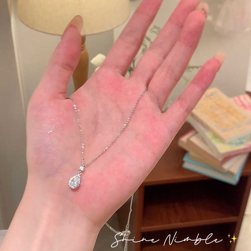 精致气质水滴项链2024新款爆款简约设计锁骨链小众高级感轻奢颈链