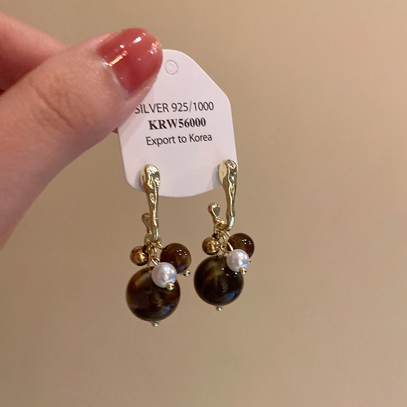 复古咖色美拉德耳钉女2025年新款秋冬高级感小众设计琥珀耳环耳饰