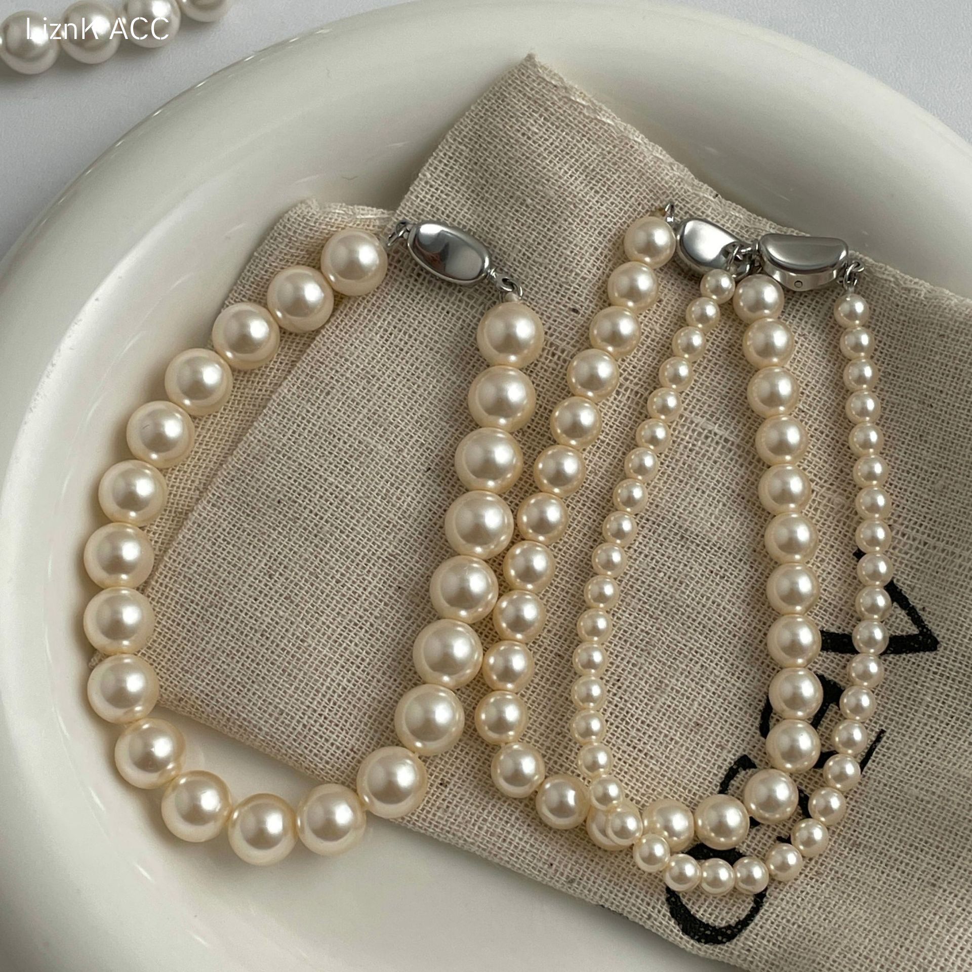 施华家法式元宝扣珍珠手链女高亮奶油白轻奢小众高级精致配饰手饰