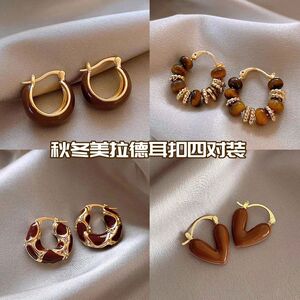 焦糖色法式港风耳扣个性气质简约小众精致高级复古感琥珀女耳环