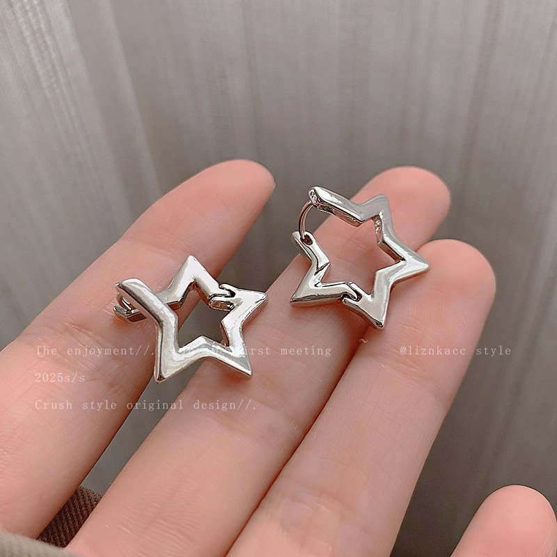 闪钻立体折角星星耳钉女2025新款爆款高级感小众设计耳环精致耳扣