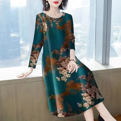 中老年妈妈碎花连衣裙女长袖薄款春秋新款大码宽松时尚时尚中长裙