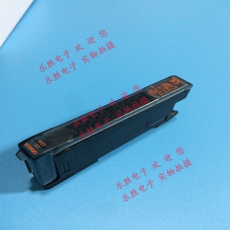 E3C-LDA9光纤放大器激光位移光电传感器 现货