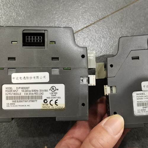 * DVP16ES200T DVP32ES200R DVP40ES200R DVP04PT-E2 PLC模块