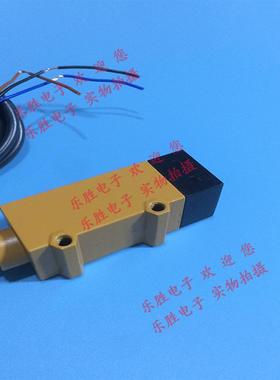 全新原装正品 光电传感器E3S-RS30B4-30  E3S-RS30E4-30