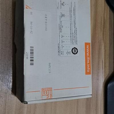 IFT243  SI1002  易福门 全新原装