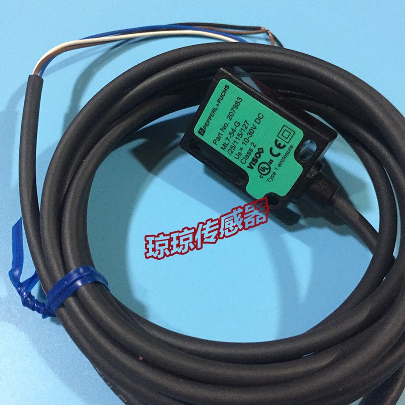 德国P+FML7-54-G/25/115/127小型反射式光电开关传感器现货