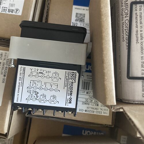 正品新原包装E5CC-RX0DSM-000 RX3ASM-006 RX2DSM-006 CX3D5M-004