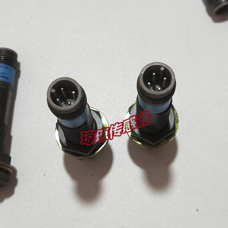 正品拆机九成新日本azbil/yamatakeFL7M-3J6HWT-CN接近开关