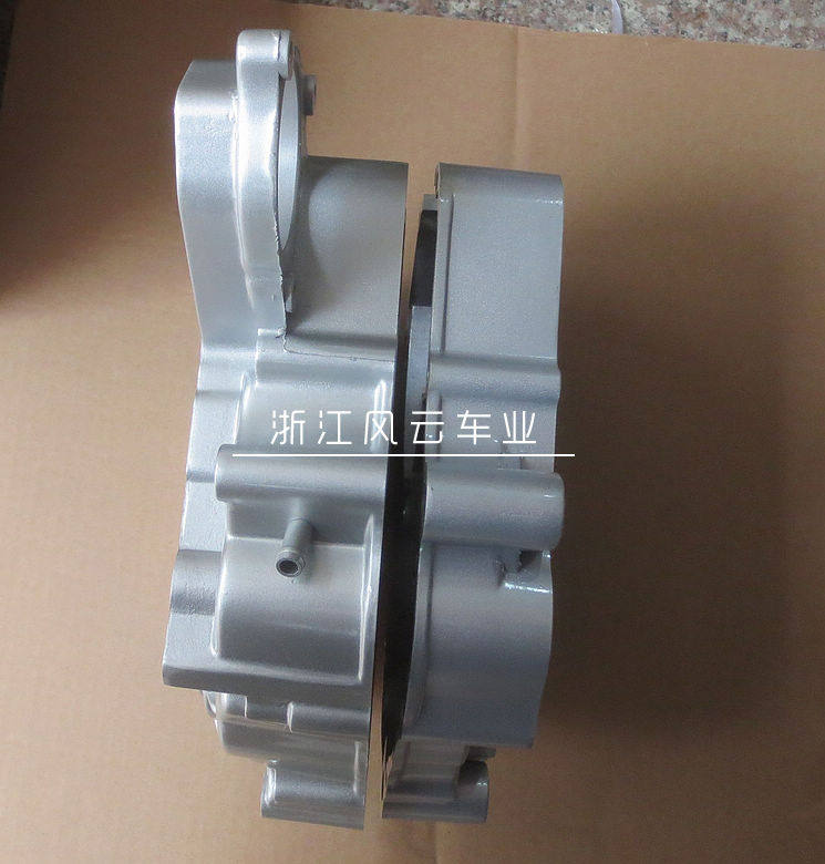 沙滩车配件 小公牛小悍马沙滩车110 125CC倒档发动机左右曲轴箱体
