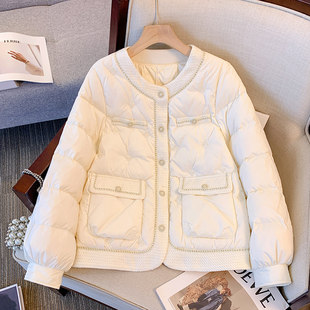 白色小香风圆领短款羽绒服女2025年秋冬季新爆款高级感棒球服外套