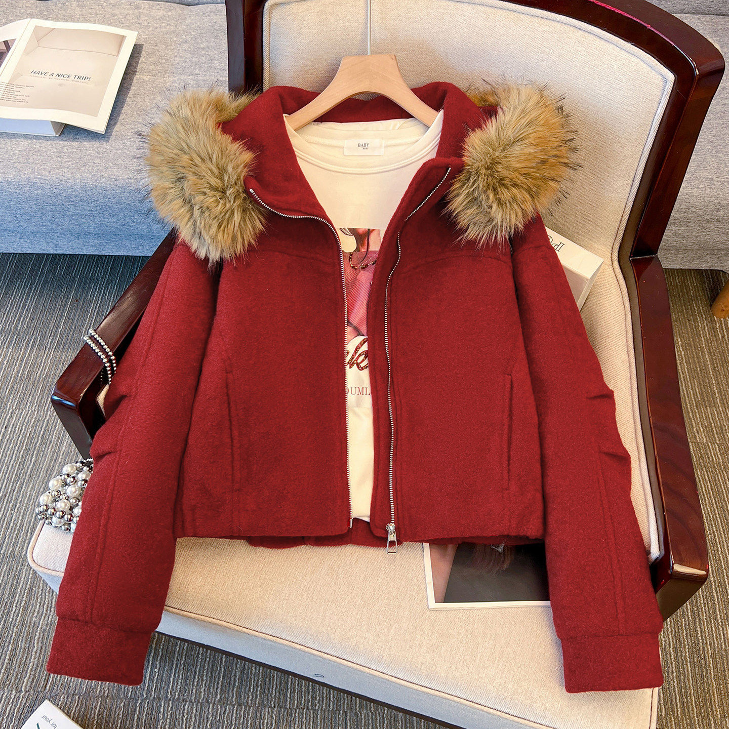 巨好看的大红色毛领连帽羽绒服内胆毛呢外套女短款2025深冬装新款,女装/女士精品,羽绒服,淘宝优惠券,粉丝福利购,淘宝优惠卷