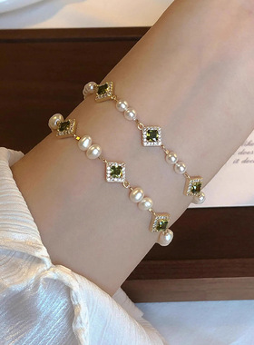 橄榄绿方形锆石白色施家珍珠微镶锆石手链女轻奢高级感精致手饰