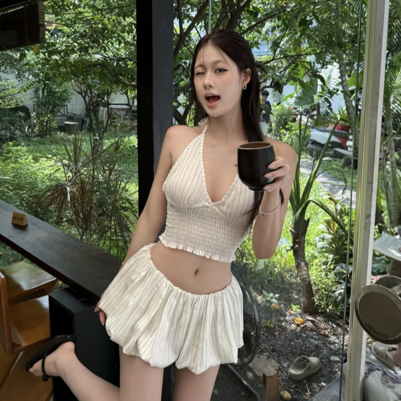 泳衣女高级感条纹挂脖辣妹比基尼三件套纯欲性感分体显瘦沙滩度假
