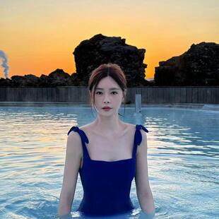 沈梦晨同款 泳衣女简约连体性感露背显瘦遮肉三角ins风绝美泡温泉