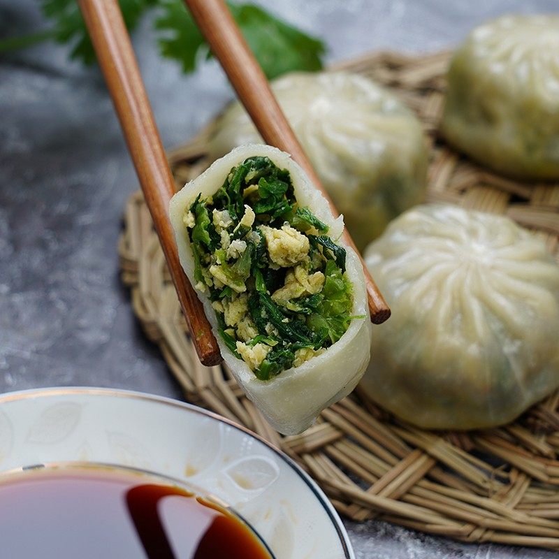 早餐水晶薄皮包子韭菜荠菜鸡蛋馅速冻食品小笼包半成品晨面点
