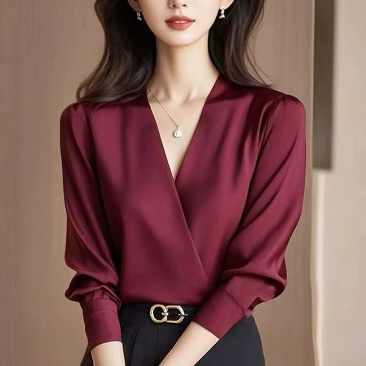 新款高级感洋气独特别致早春上衣