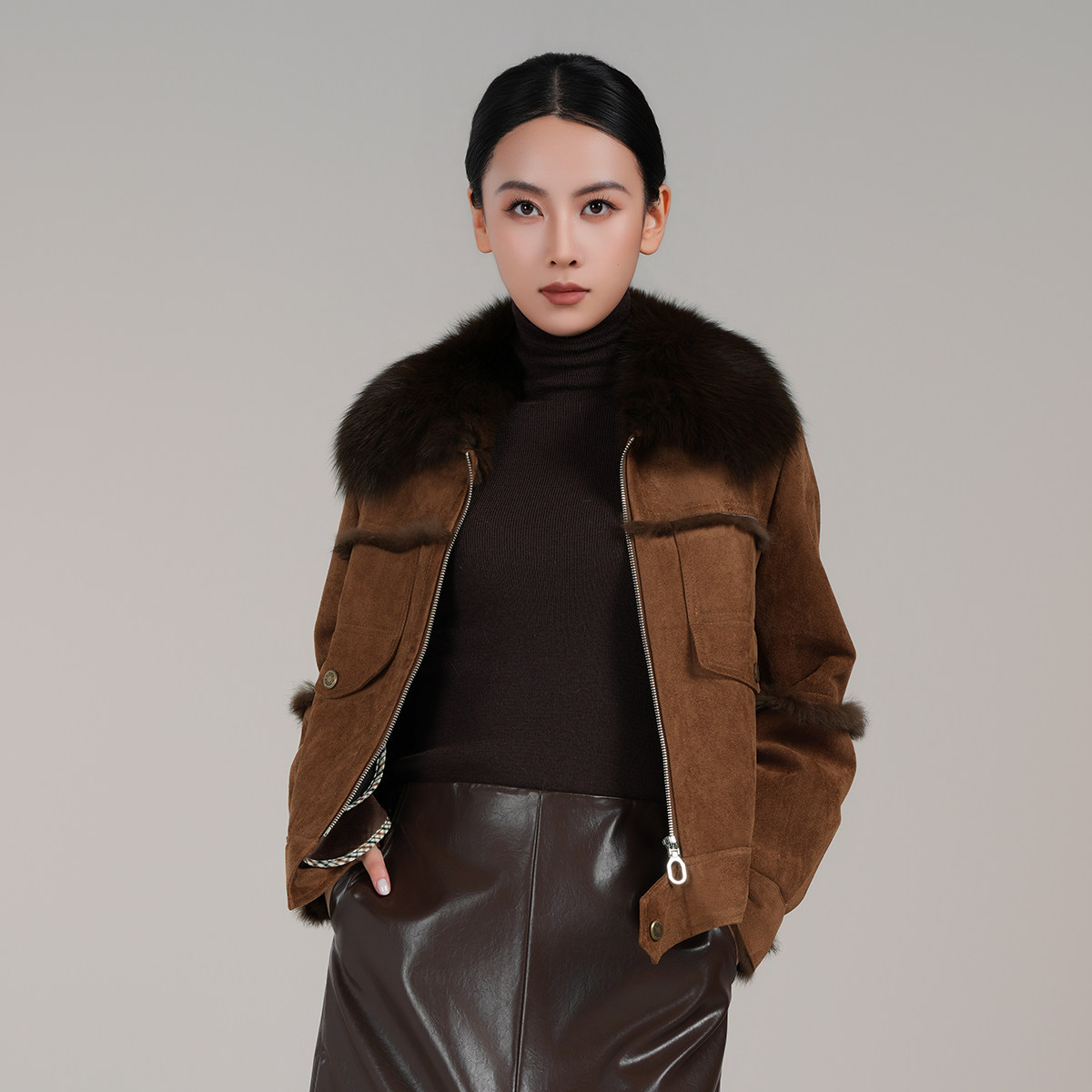 斯尔丽2026新款轻奢兔毛毛皮一体狐狸毛领皮草外套女