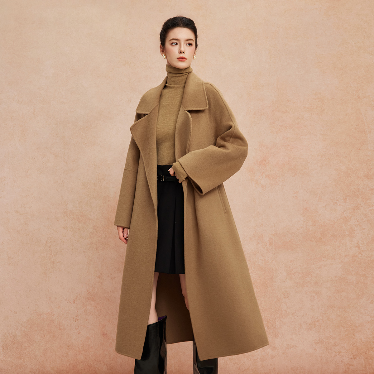 斯尔丽2025新款松弛简约大气商场同款宽松版显瘦长款羊毛大衣