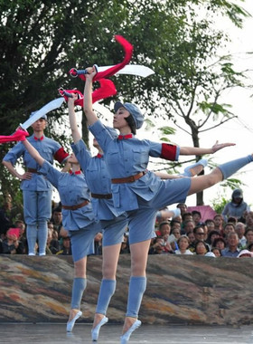 女战士表演服红军演出服装舞蹈服八路服装红色娘子军芭蕾舞演出服