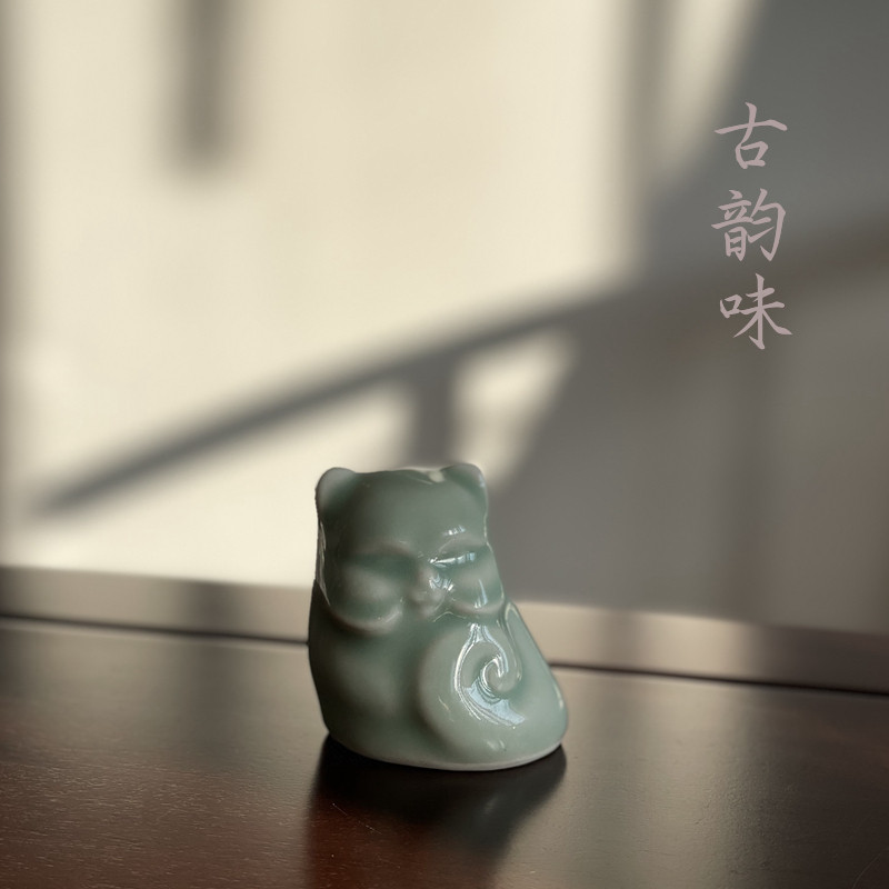 龙泉窑青瓷国营上垟瓷器文革瓷龙窑柴烧陶瓷招财猫茶宠摆件