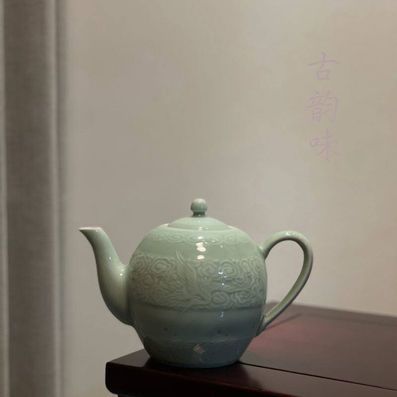 龙泉青瓷国营上垟老瓷器文革龙窑柴烧陶瓷云鹤仙鹤壶茶壶收藏摆设