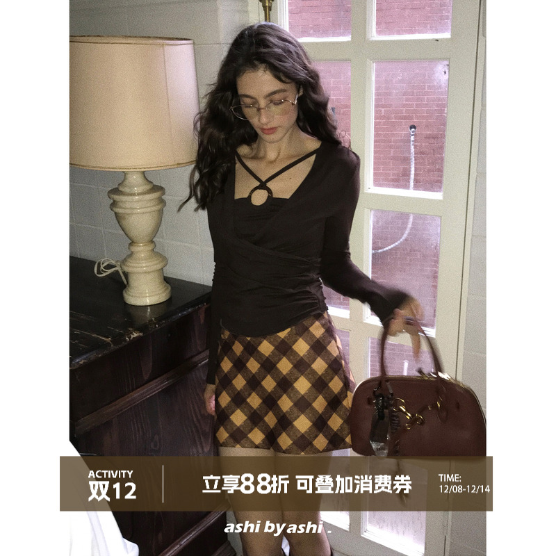 大于诗集 艺术旅途3.0 复古法式设计感挂脖串珠荡领针织T恤女上衣