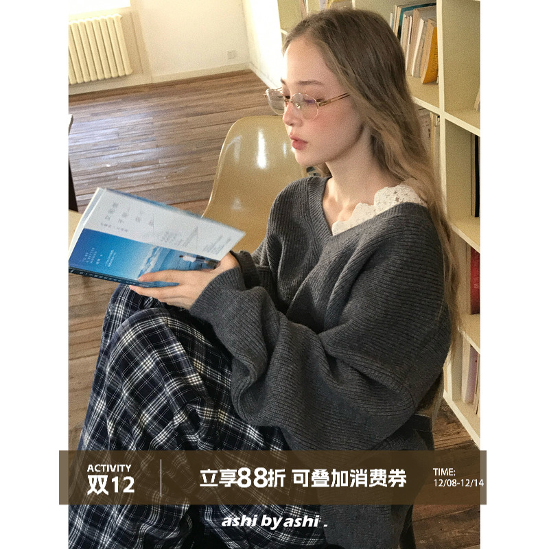 大于诗集chill chill蕾丝拼接纯色V领毛衣女宽松软糯减龄套头上衣