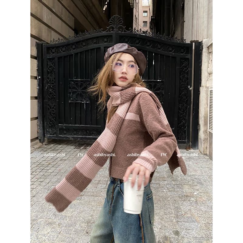 大于诗集圆领毛衣开衫